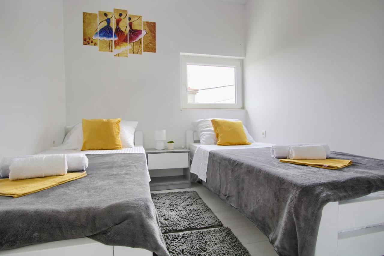 Apartments Villa Mihaela Banj المظهر الخارجي الصورة