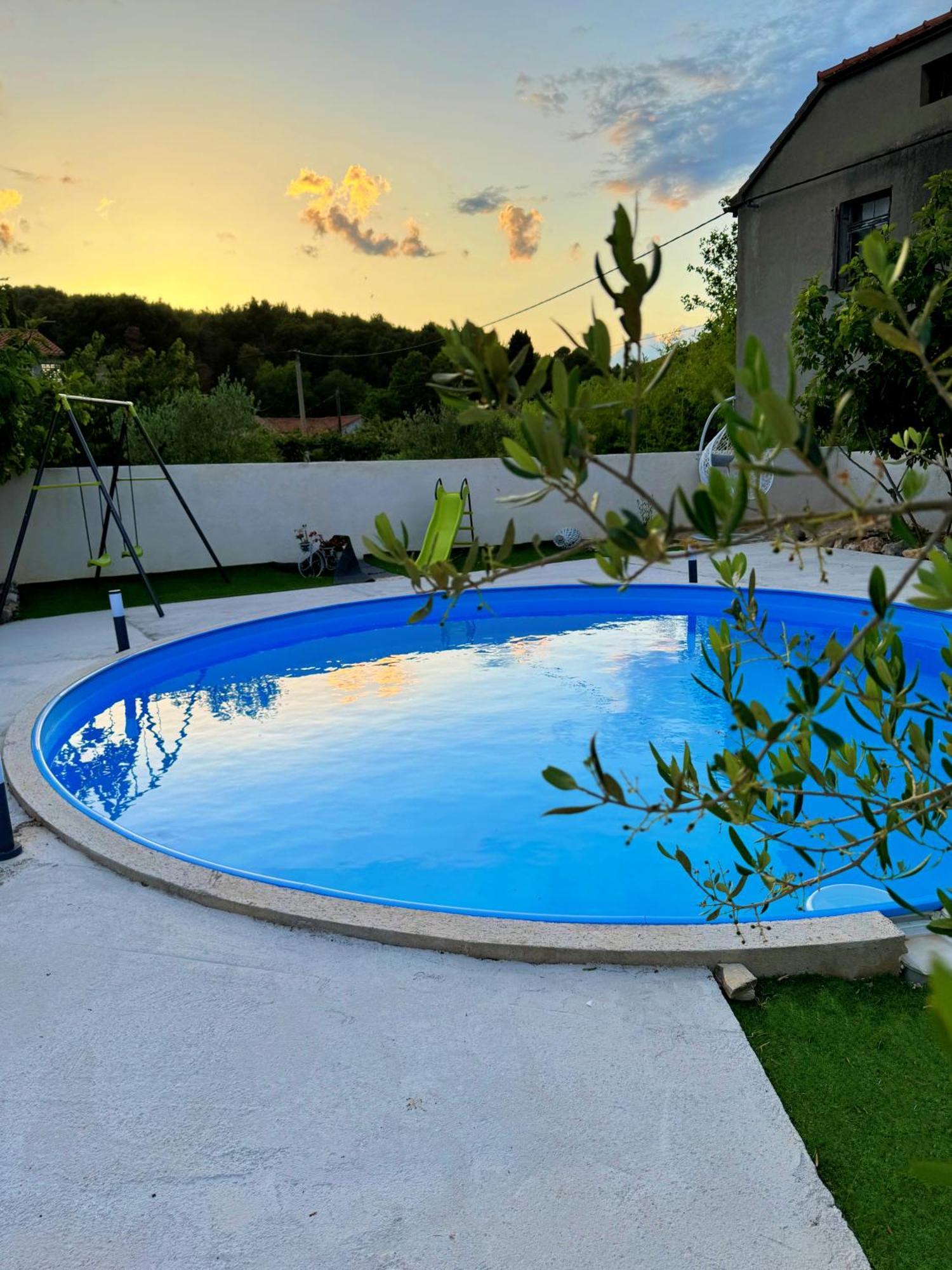 Apartments Villa Mihaela Banj المظهر الخارجي الصورة